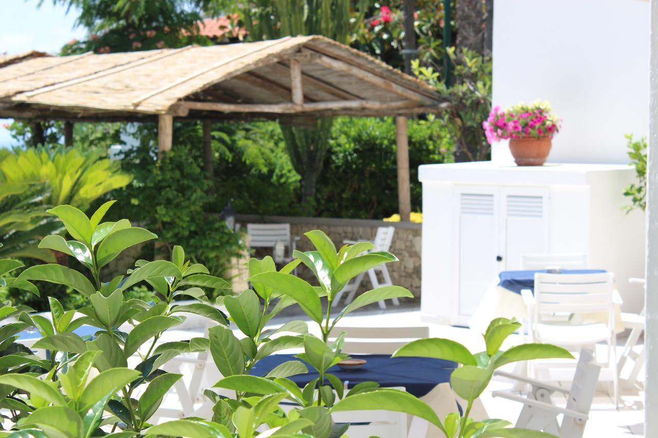 Hotel Villa Bina Sant'Angelo  Bagian luar foto