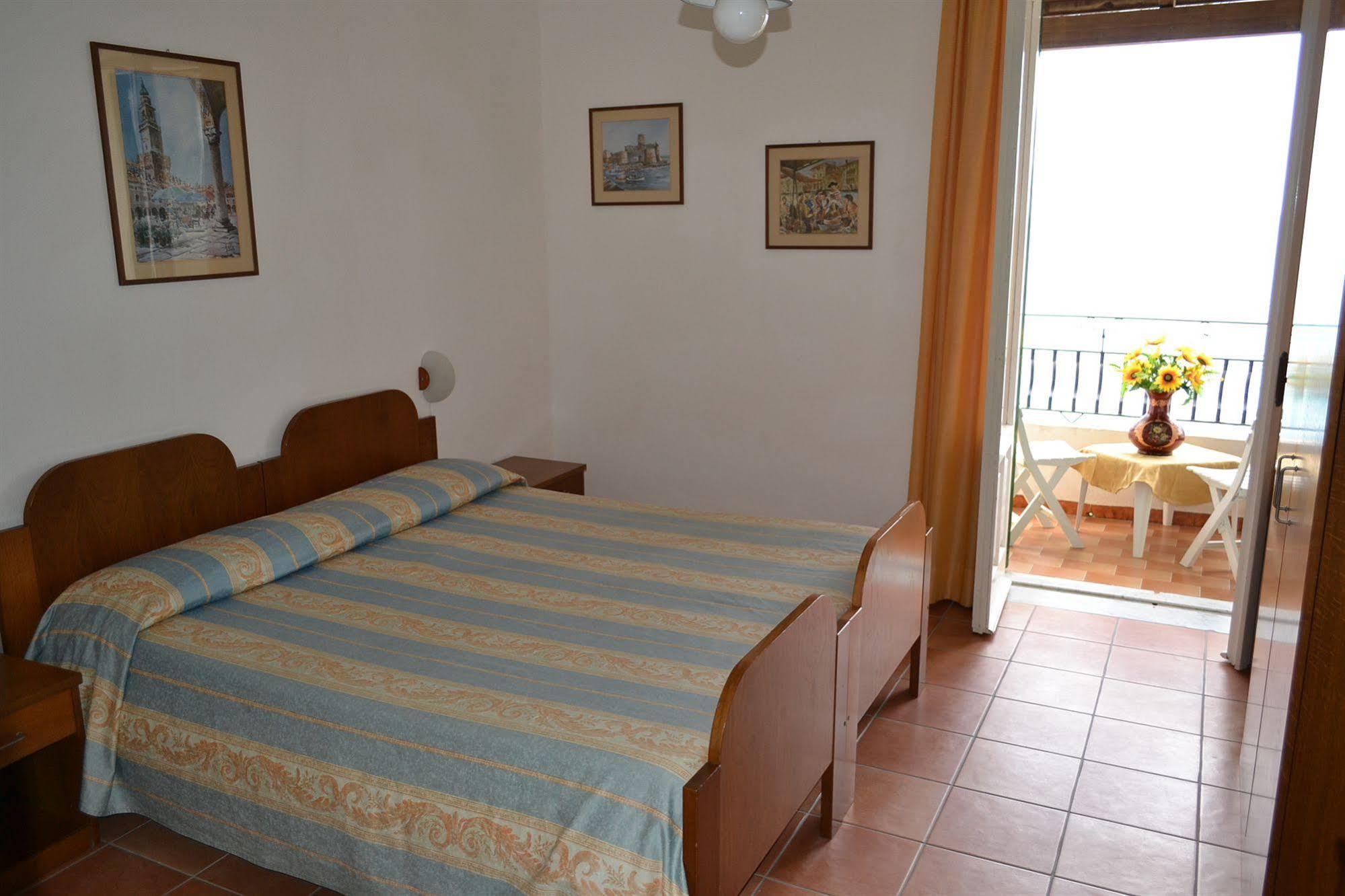 Hotel Villa Bina Sant'Angelo  Bagian luar foto