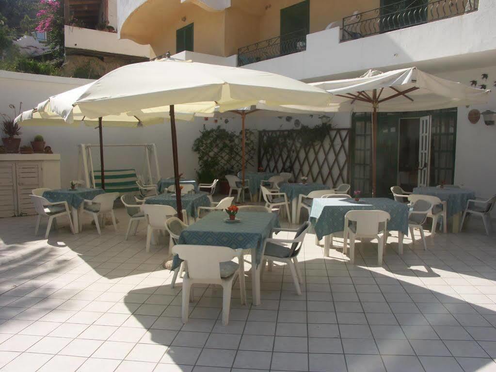 Hotel Villa Bina Sant'Angelo  Bagian luar foto