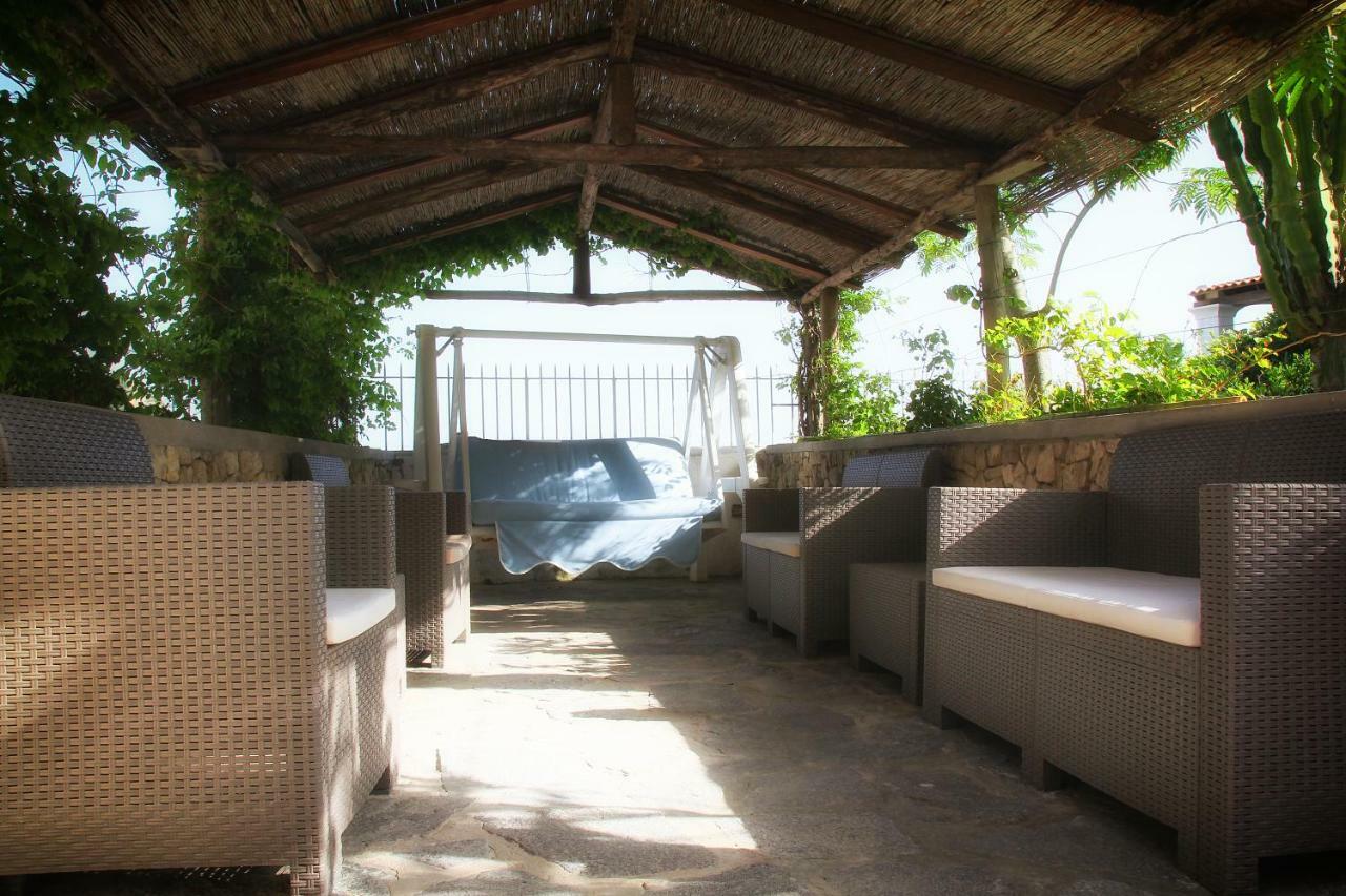 Hotel Villa Bina Sant'Angelo  Bagian luar foto